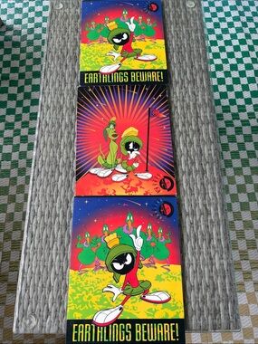 Marvin the Martian Set Of The  'Earthlings Beware!' Retro Pop Art Folders
